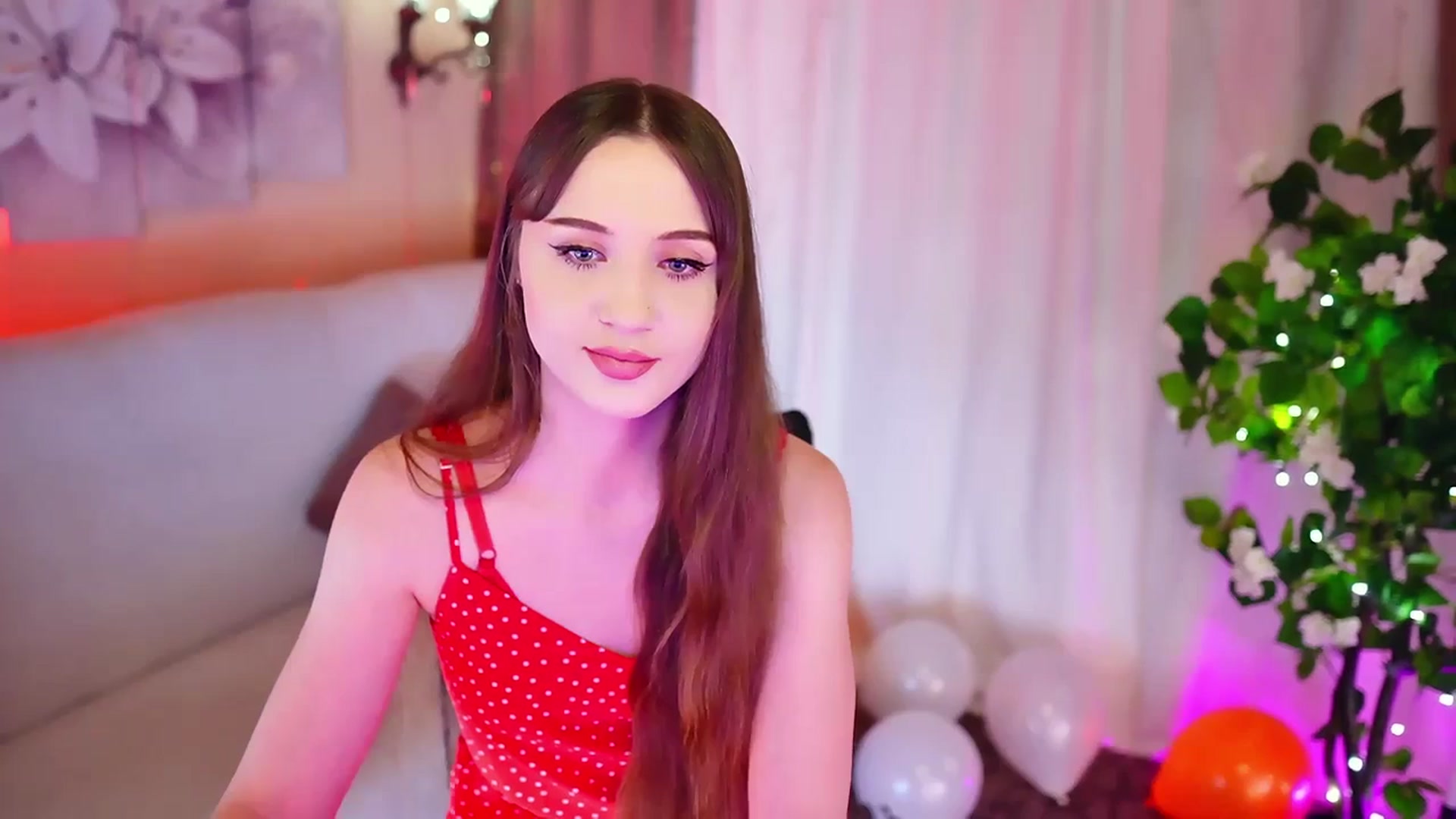 Gallery image thumbnail from Innocent_Soul's myfreecams stream on, 11/06/2023, 16:46 image 9 of 20