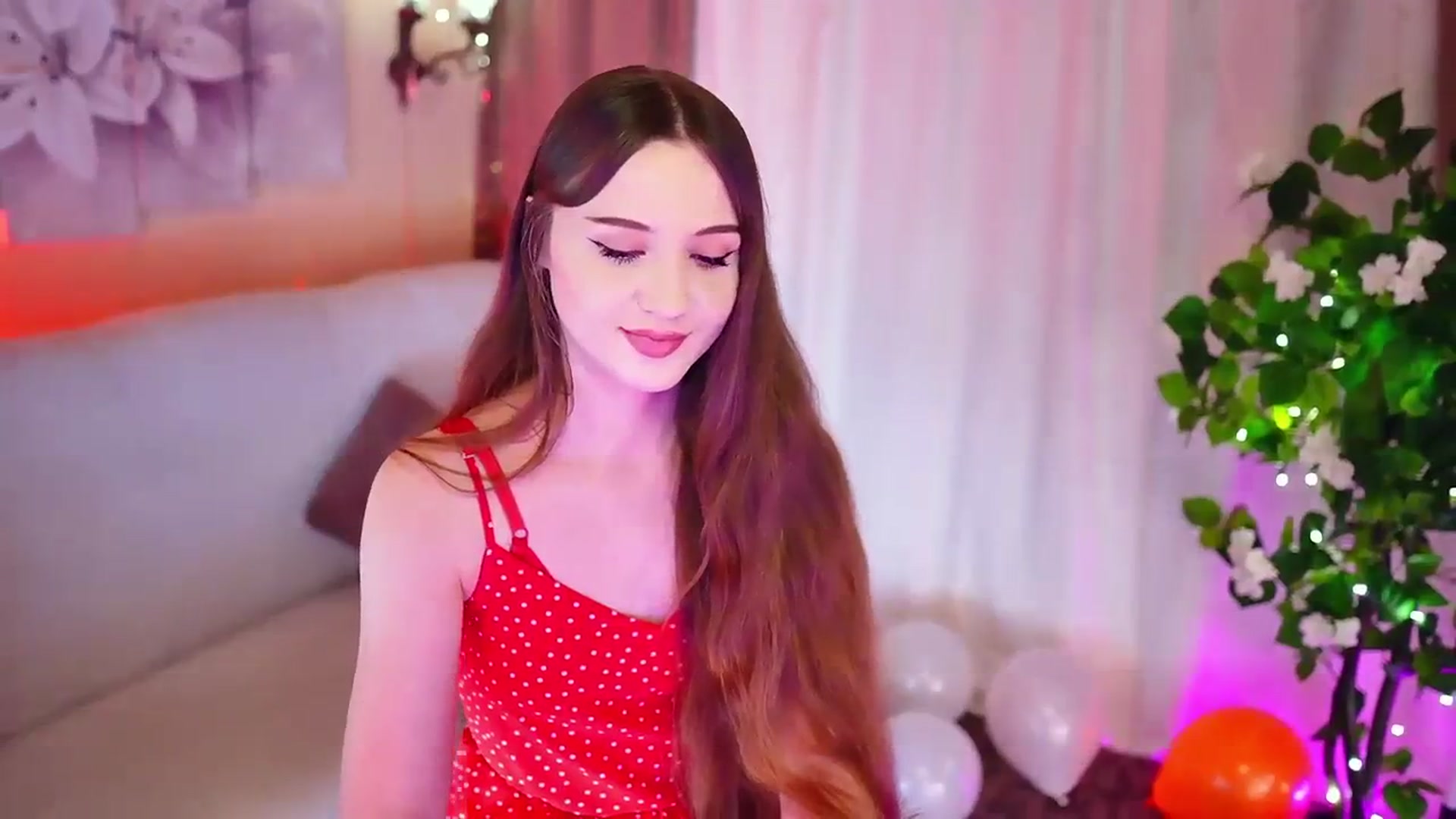 Gallery image thumbnail from Innocent_Soul's myfreecams stream on, 11/06/2023, 16:46 image 14 of 20