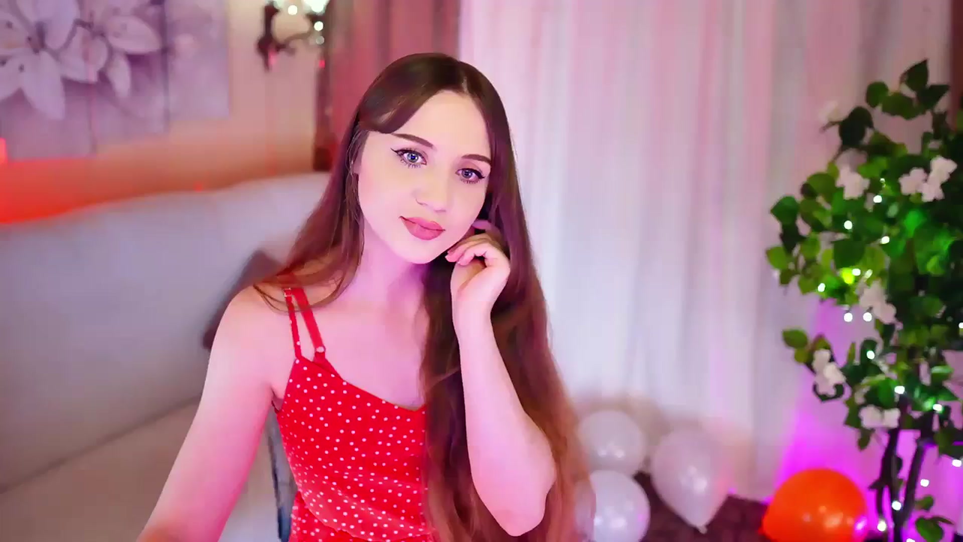 Gallery image thumbnail from Innocent_Soul's myfreecams stream on, 11/06/2023, 16:46 image 10 of 20
