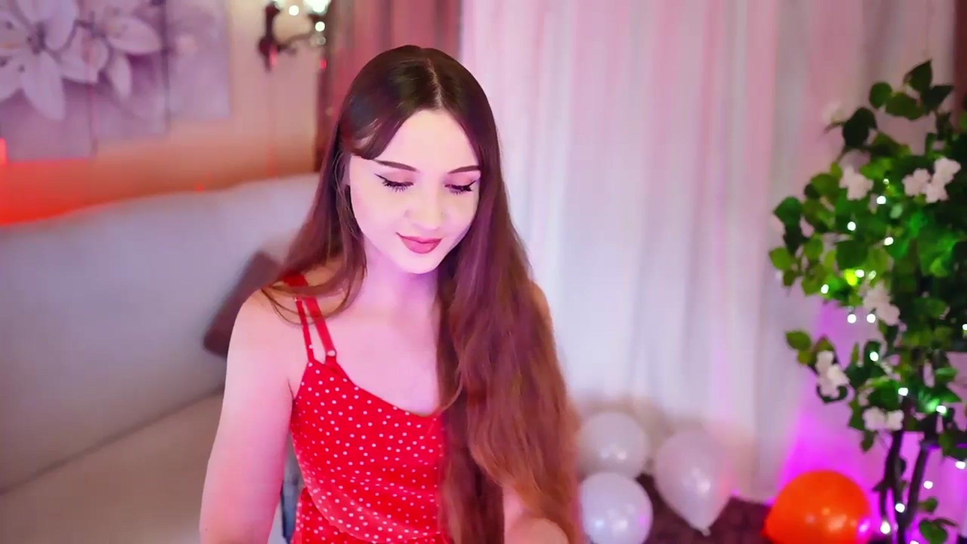 Gallery image thumbnail from Innocent_Soul's myfreecams stream on, 11/06/2023, 16:46 image 11 of 20