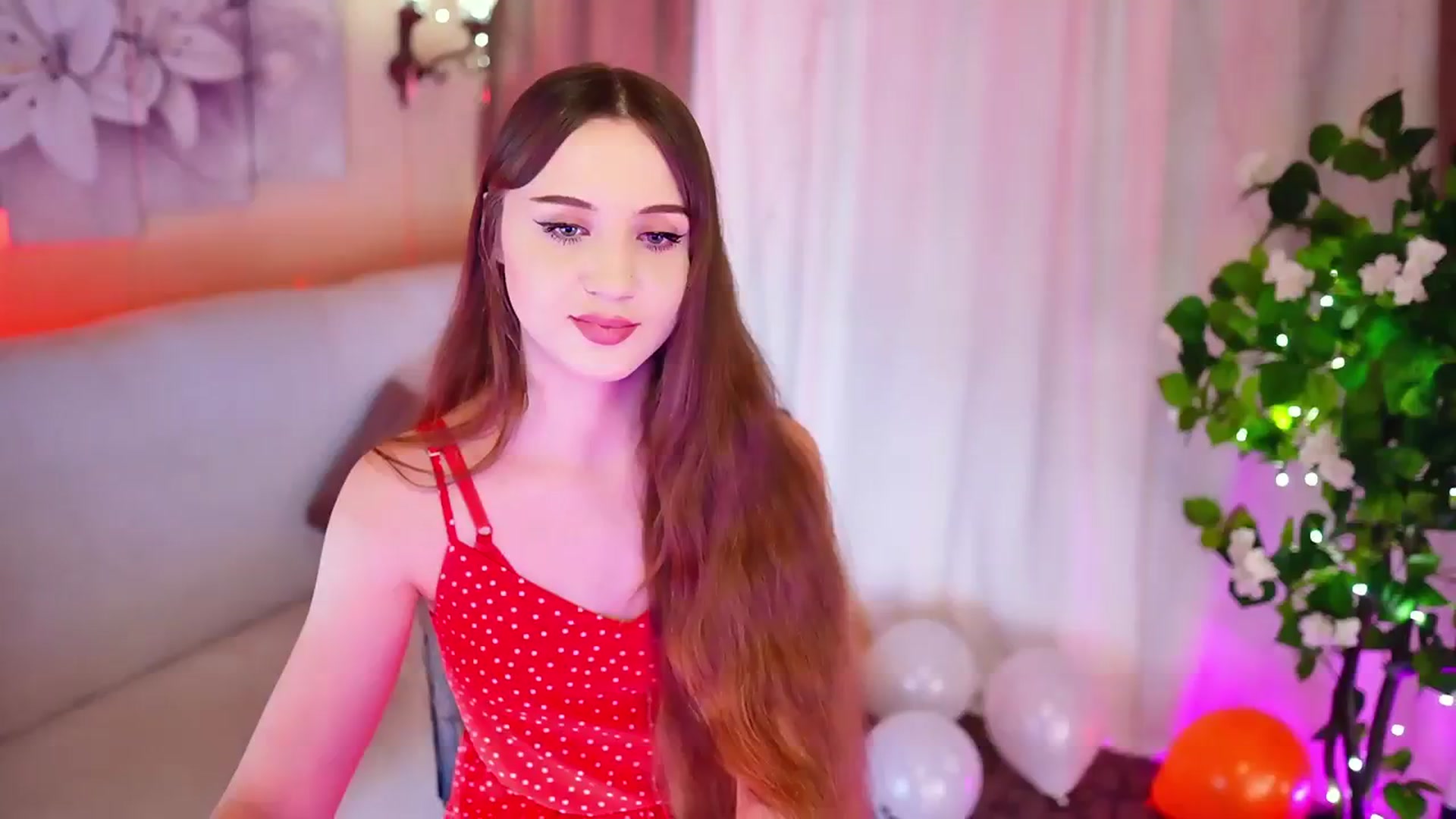 Gallery image thumbnail from Innocent_Soul's myfreecams stream on, 11/06/2023, 16:46 image 13 of 20