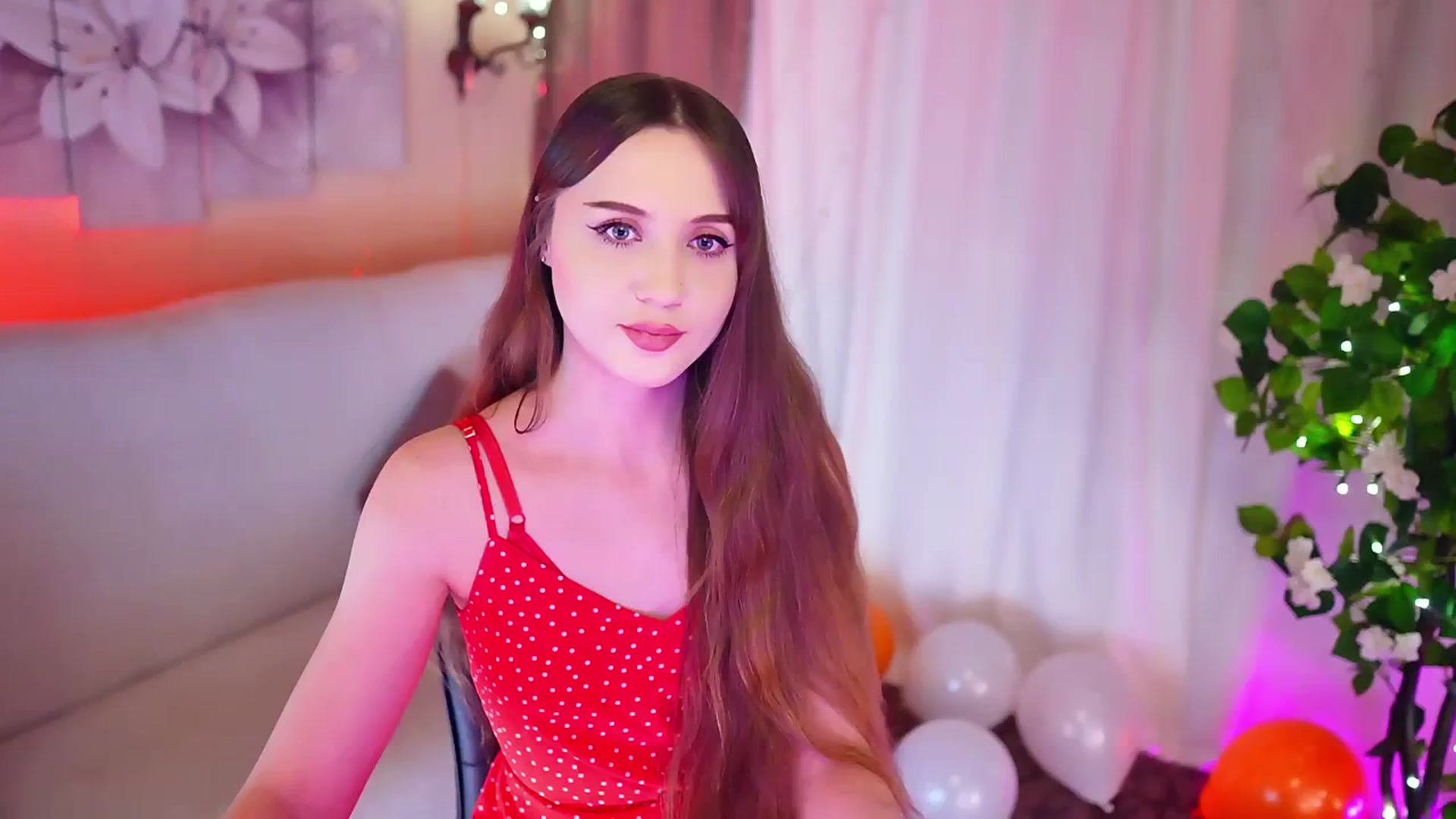 Gallery image thumbnail from Innocent_Soul's myfreecams stream on, 11/06/2023, 19:07 image 8 of 20