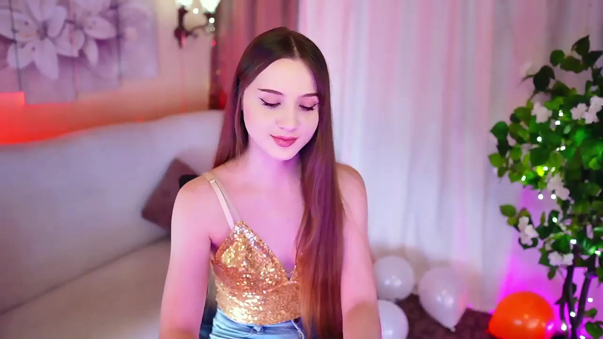 Gallery image thumbnail from Innocent_Soul's myfreecams stream on, 11/07/2023, 11:43 image 9 of 20