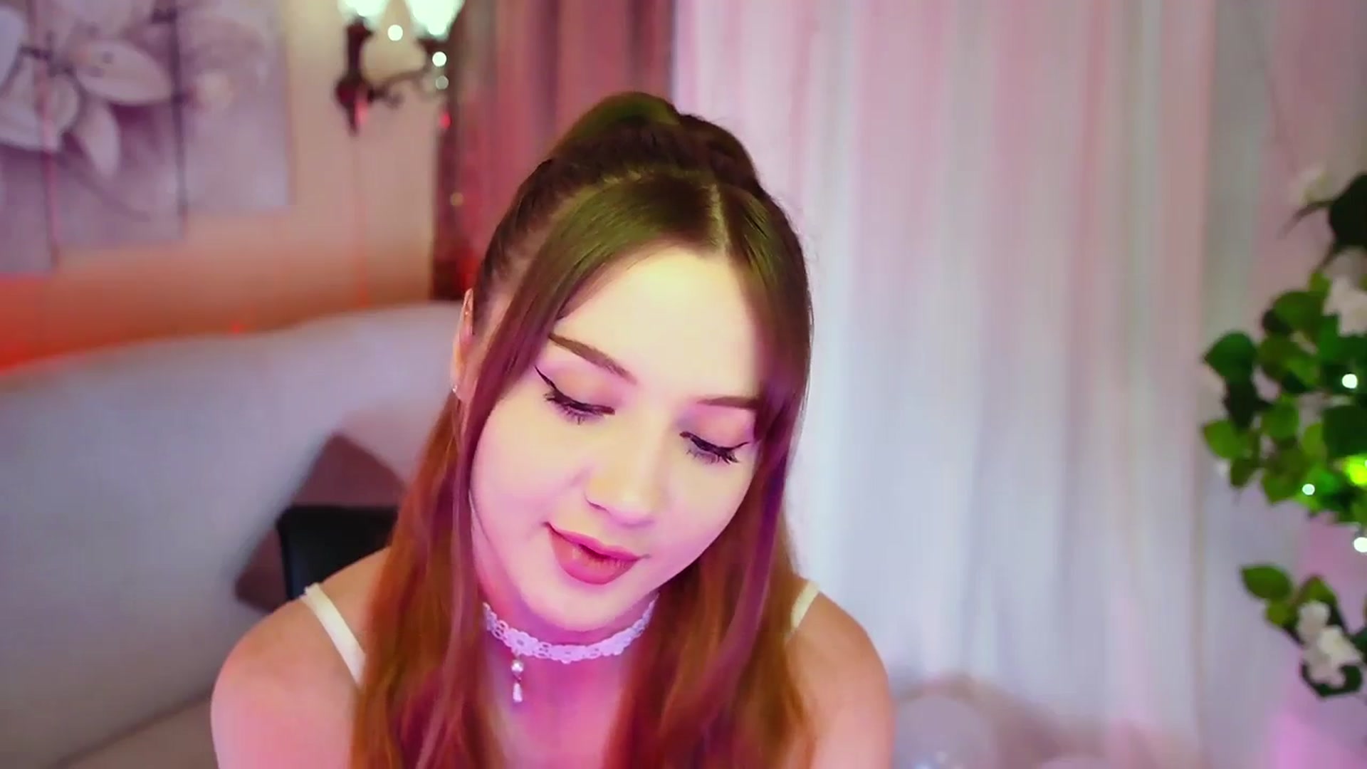 Gallery image thumbnail from Innocent_Soul's myfreecams stream on, 11/08/2023, 17:14 image 15 of 20