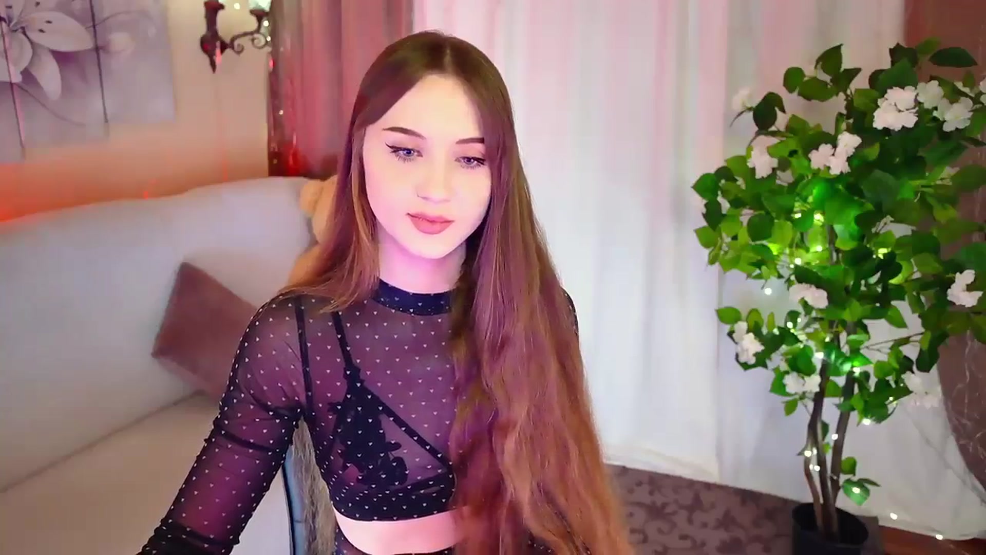 Gallery image thumbnail from Innocent_Soul's myfreecams stream on, 11/13/2023, 14:55 image 16 of 20