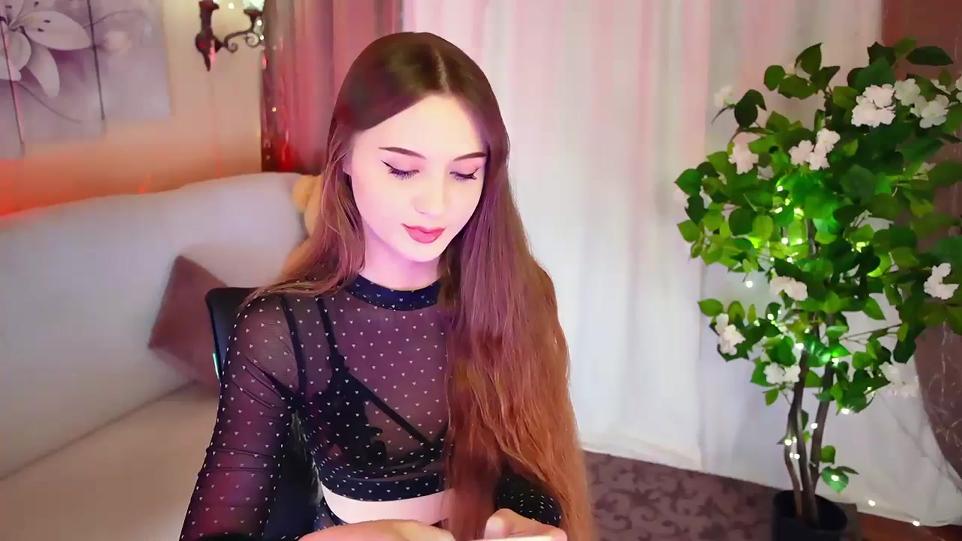 Gallery image thumbnail from Innocent_Soul's myfreecams stream on, 11/13/2023, 16:48 image 3 of 20