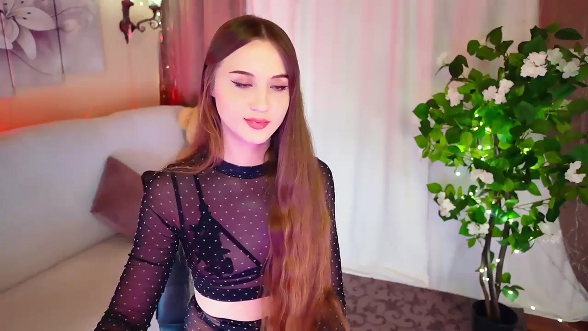 Gallery image thumbnail from Innocent_Soul's myfreecams stream on, 11/13/2023, 16:48 image 15 of 20
