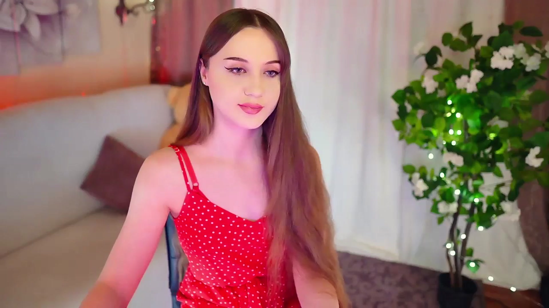Gallery image thumbnail from Innocent_Soul's myfreecams stream on, 11/15/2023, 15:44 image 3 of 20