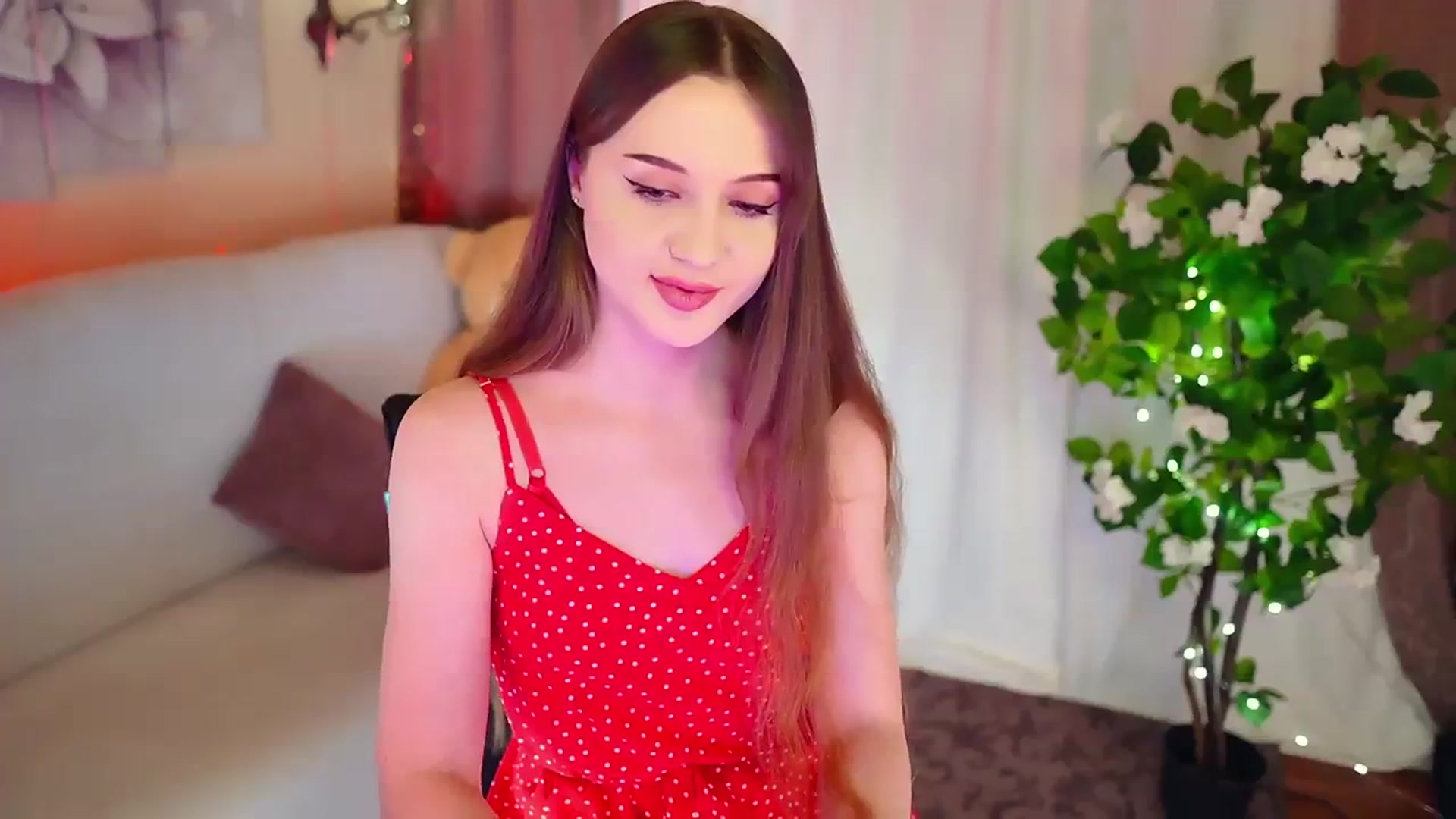 Gallery image thumbnail from Innocent_Soul's myfreecams stream on, 11/15/2023, 15:44 image 17 of 20