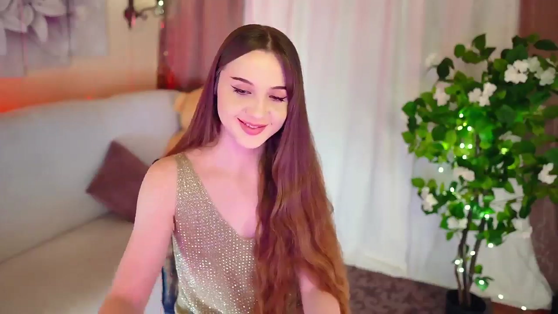 Gallery image thumbnail from Innocent_Soul's myfreecams stream on, 11/16/2023, 17:40 image 15 of 20