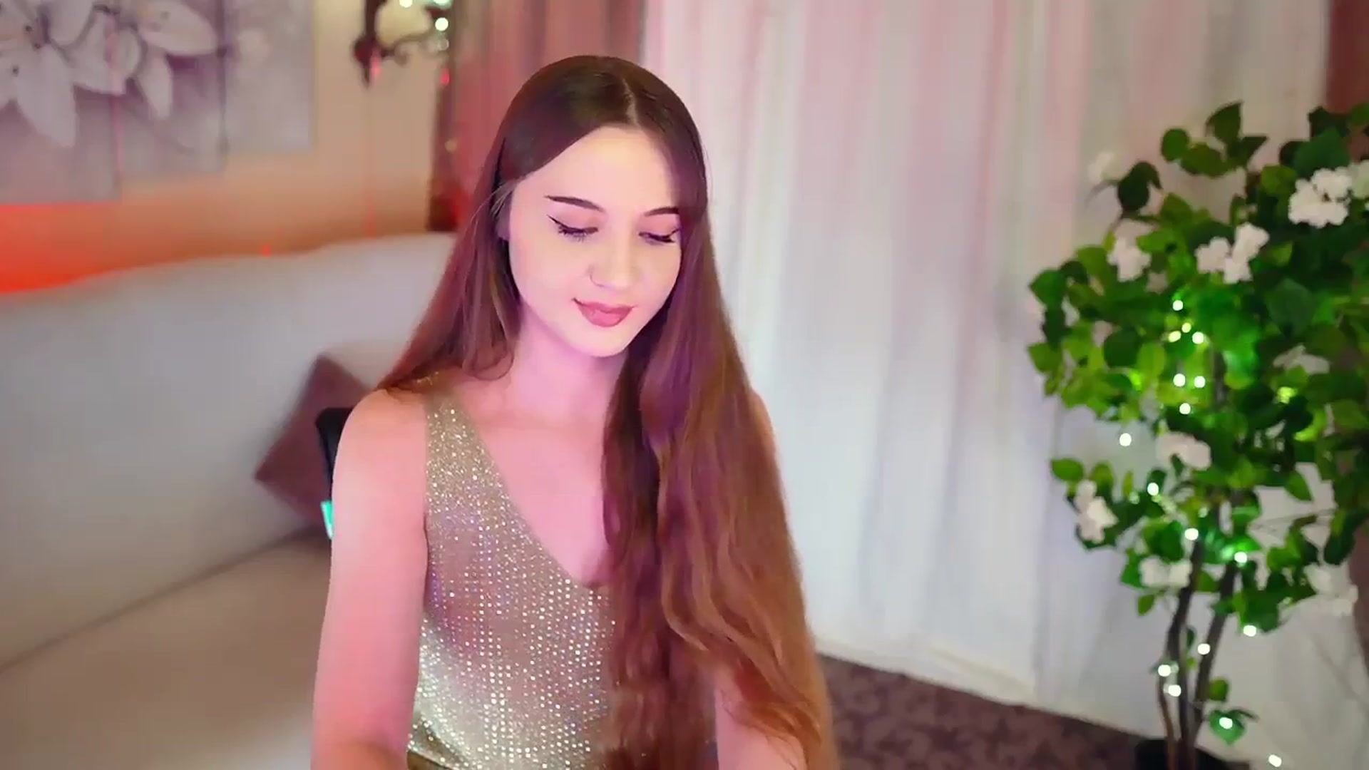 Gallery image thumbnail from Innocent_Soul's myfreecams stream on, 11/16/2023, 19:49 image 13 of 20