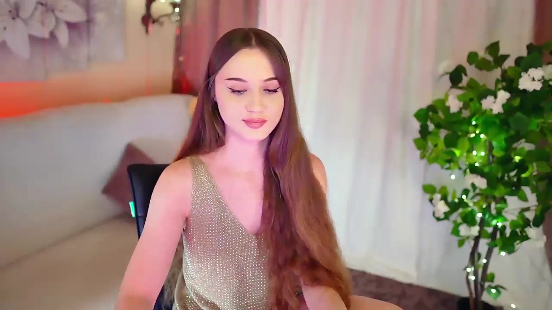 Gallery image thumbnail from Innocent_Soul's myfreecams stream on, 11/16/2023, 19:49 image 3 of 20
