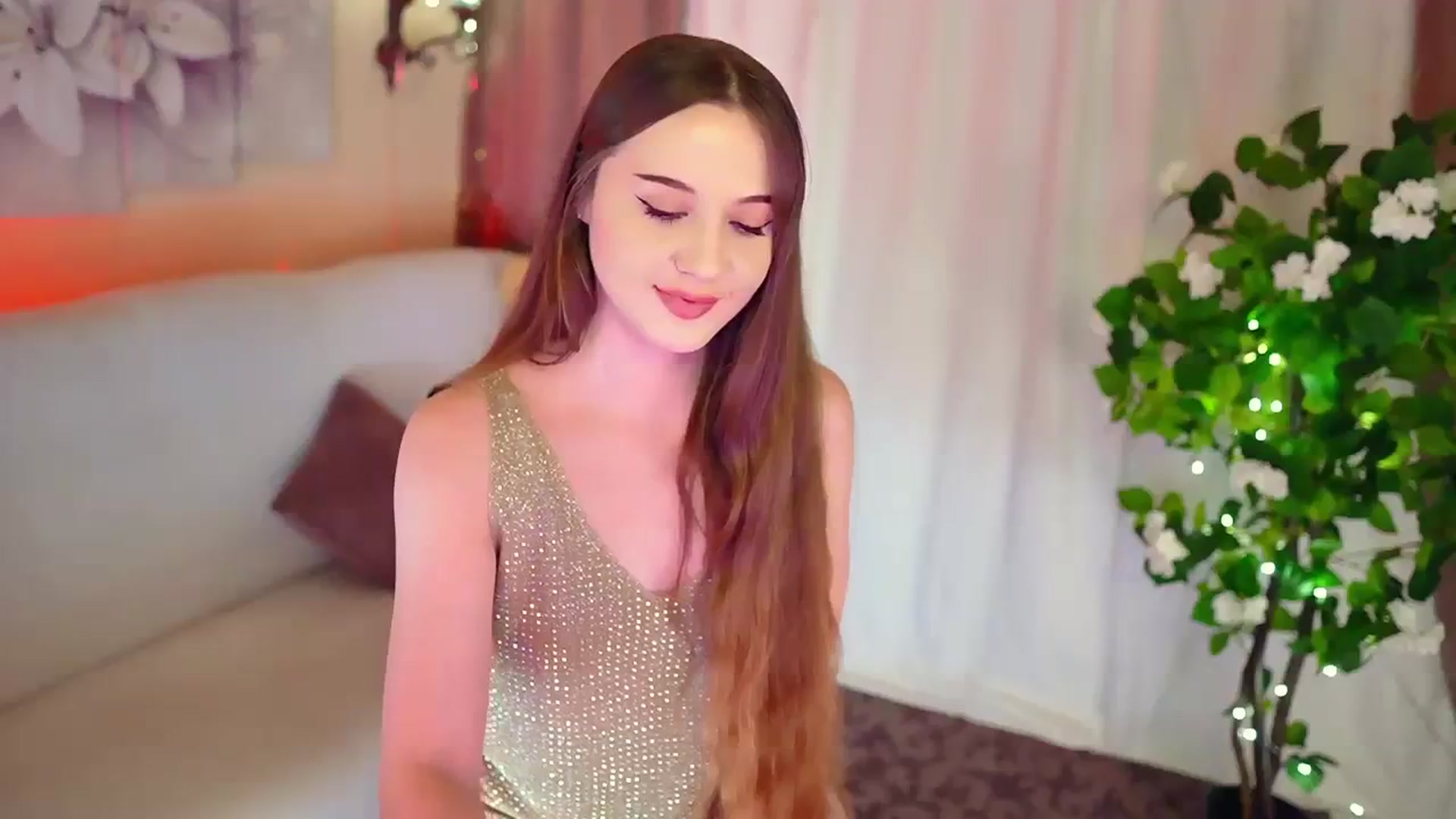 Gallery image thumbnail from Innocent_Soul's myfreecams stream on, 11/16/2023, 19:49 image 19 of 20