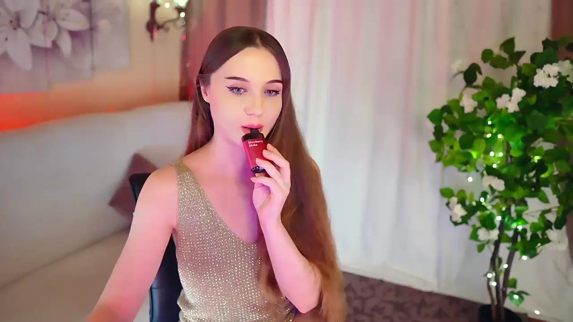 Gallery image thumbnail from Innocent_Soul's myfreecams stream on, 11/16/2023, 21:48 image 13 of 20
