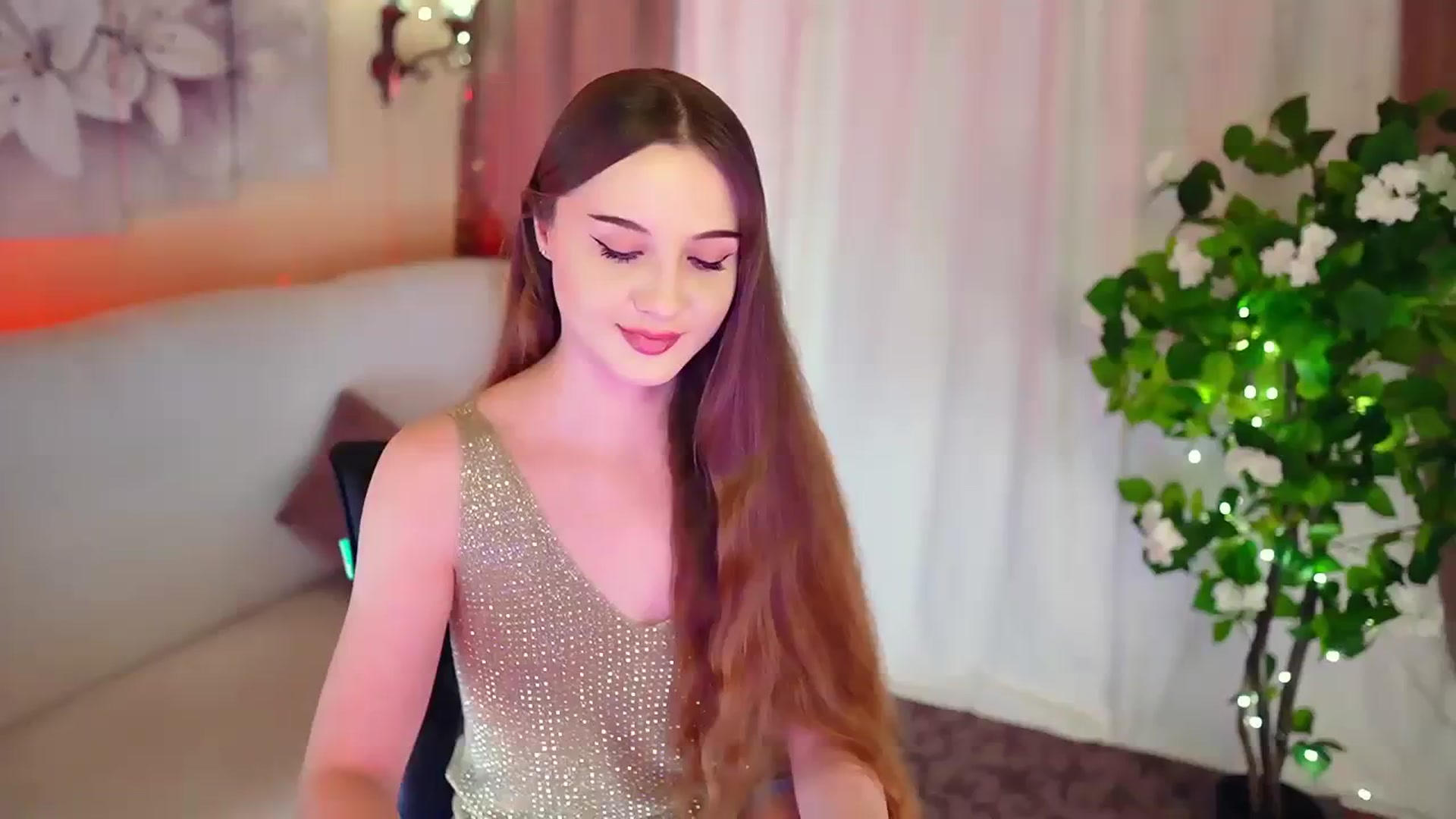 Gallery image thumbnail from Innocent_Soul's myfreecams stream on, 11/16/2023, 21:48 image 16 of 20