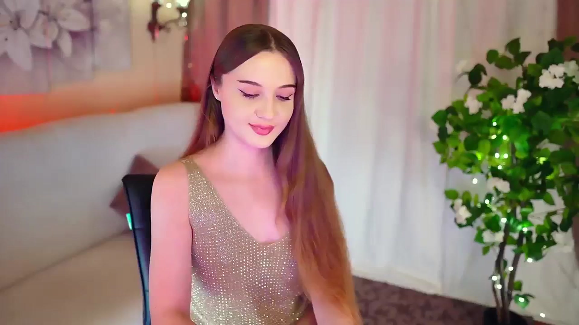 Gallery image thumbnail from Innocent_Soul's myfreecams stream on, 11/16/2023, 22:17 image 13 of 20