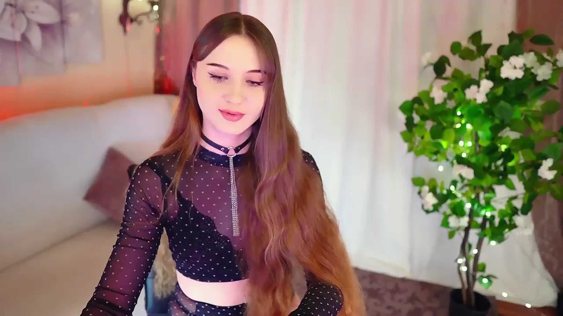 Gallery image thumbnail from Innocent_Soul's myfreecams stream on, 11/17/2023, 16:33 image 13 of 20