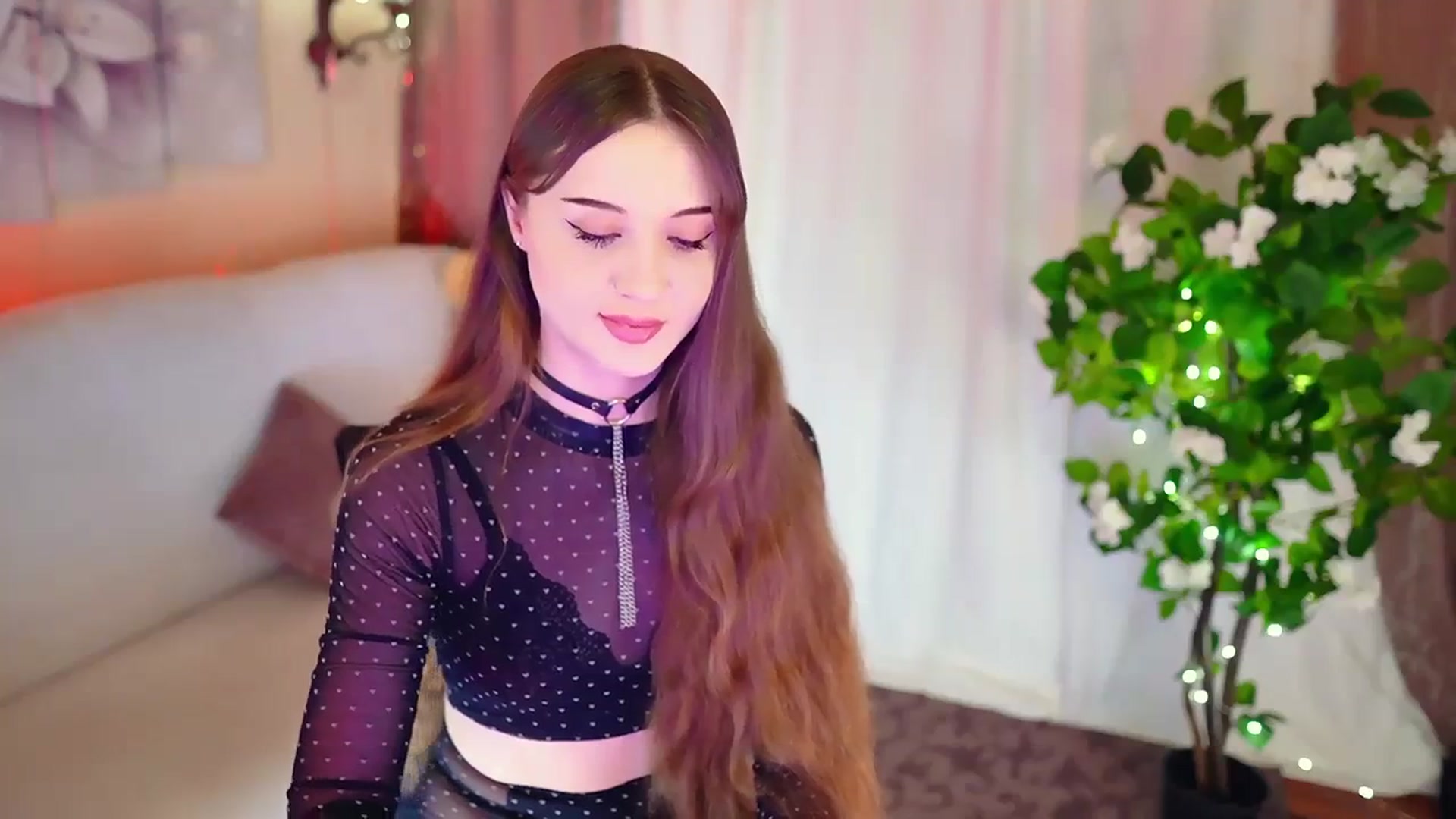 Gallery image thumbnail from Innocent_Soul's myfreecams stream on, 11/17/2023, 16:33 image 7 of 20