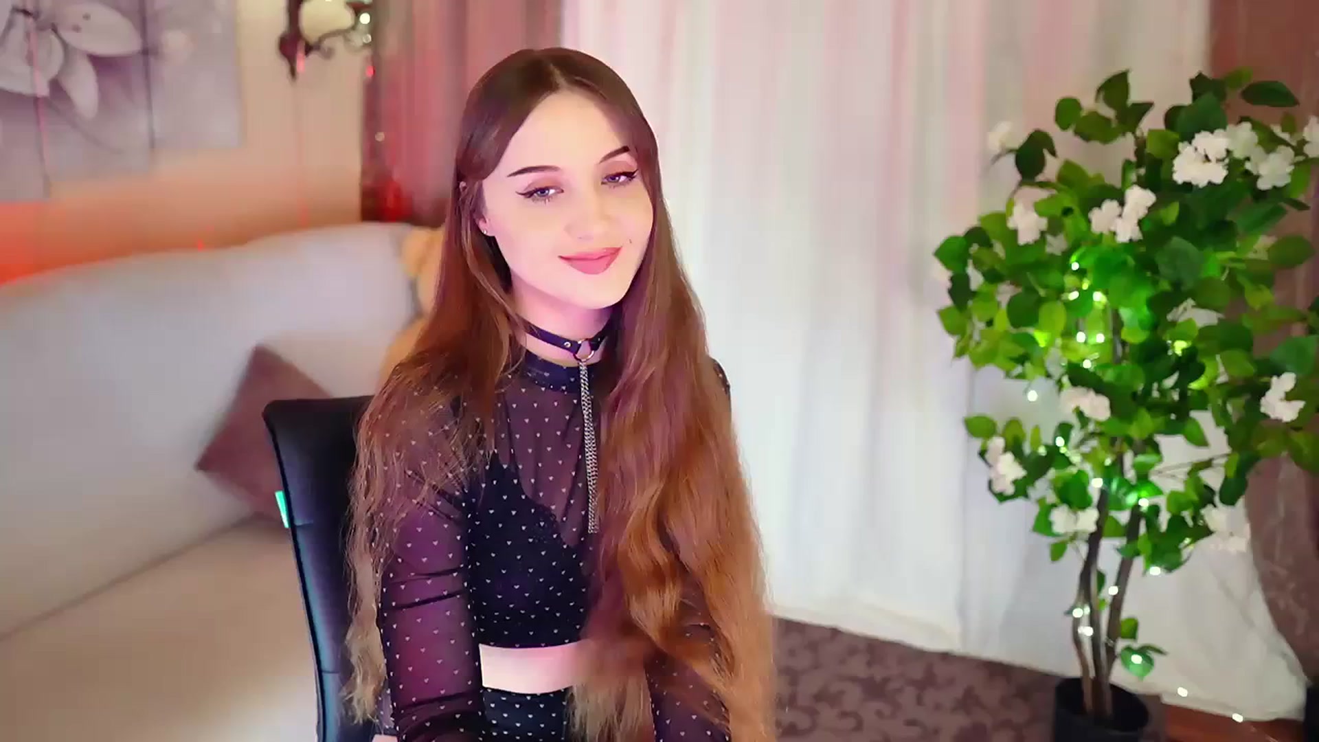 Gallery image thumbnail from Innocent_Soul's myfreecams stream on, 11/17/2023, 16:33 image 20 of 20
