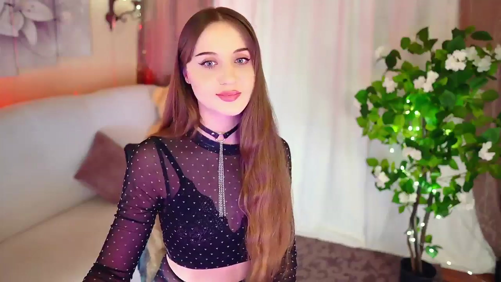 Gallery image thumbnail from Innocent_Soul's myfreecams stream on, 11/17/2023, 18:34 image 2 of 20