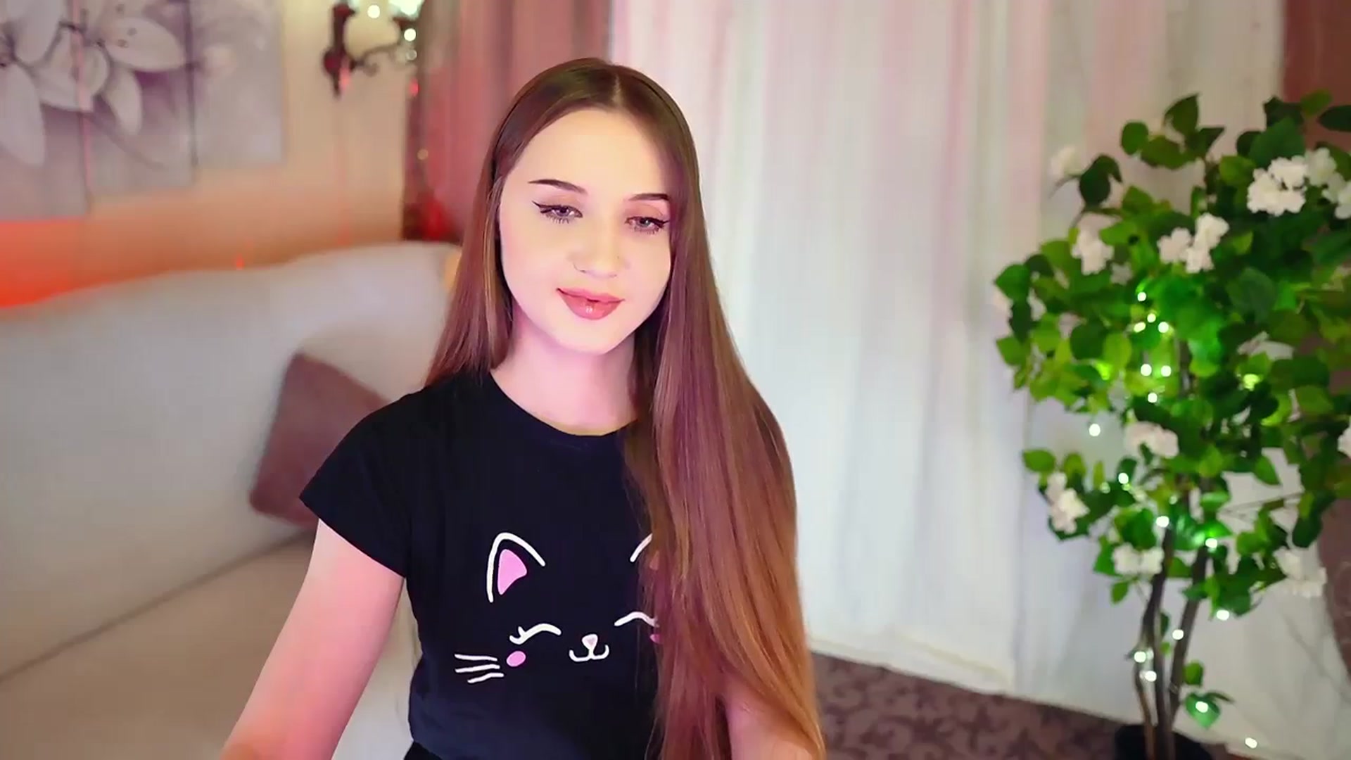 Gallery image thumbnail from Innocent_Soul's myfreecams stream on, 11/18/2023, 17:00 image 8 of 20