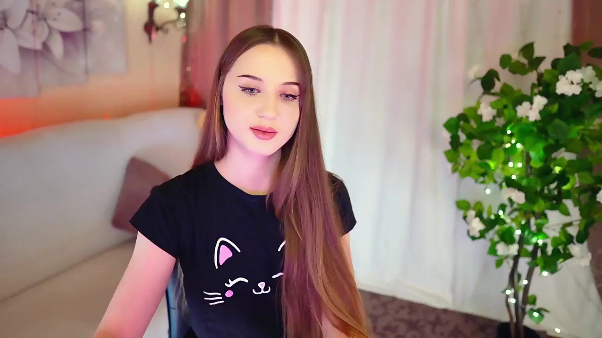 Gallery image thumbnail from Innocent_Soul's myfreecams stream on, 11/18/2023, 17:00 image 1 of 20