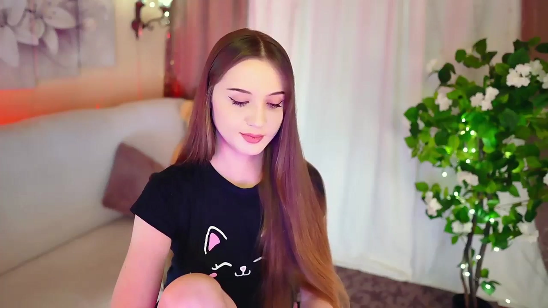 Gallery image thumbnail from Innocent_Soul's myfreecams stream on, 11/18/2023, 17:00 image 13 of 20