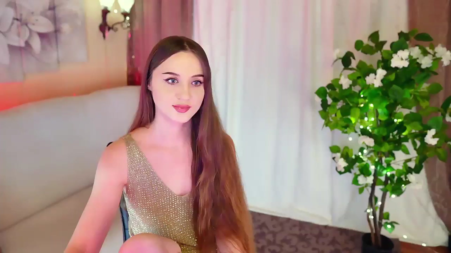 Gallery image thumbnail from Innocent_Soul's myfreecams stream on, 11/23/2023, 13:41 image 7 of 20