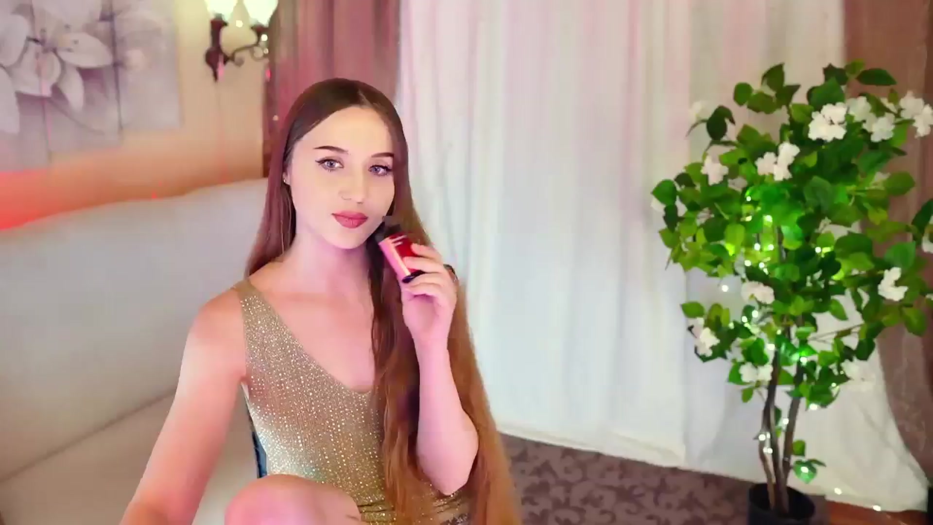 Gallery image thumbnail from Innocent_Soul's myfreecams stream on, 11/23/2023, 13:41 image 13 of 20
