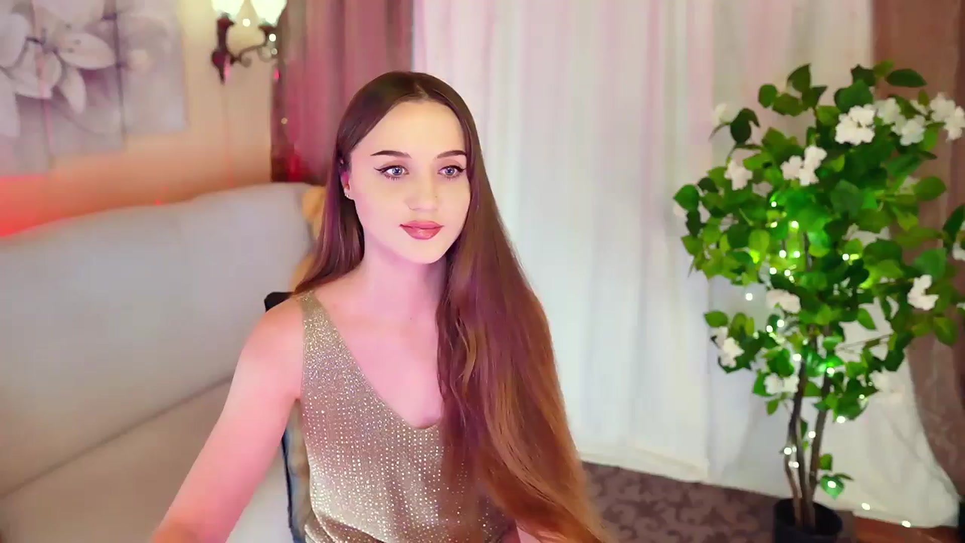 Gallery image thumbnail from Innocent_Soul's myfreecams stream on, 11/23/2023, 16:15 image 5 of 20