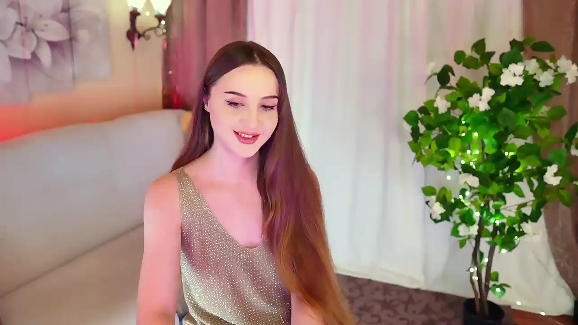 Gallery image thumbnail from Innocent_Soul's myfreecams stream on, 11/23/2023, 16:15 image 9 of 20