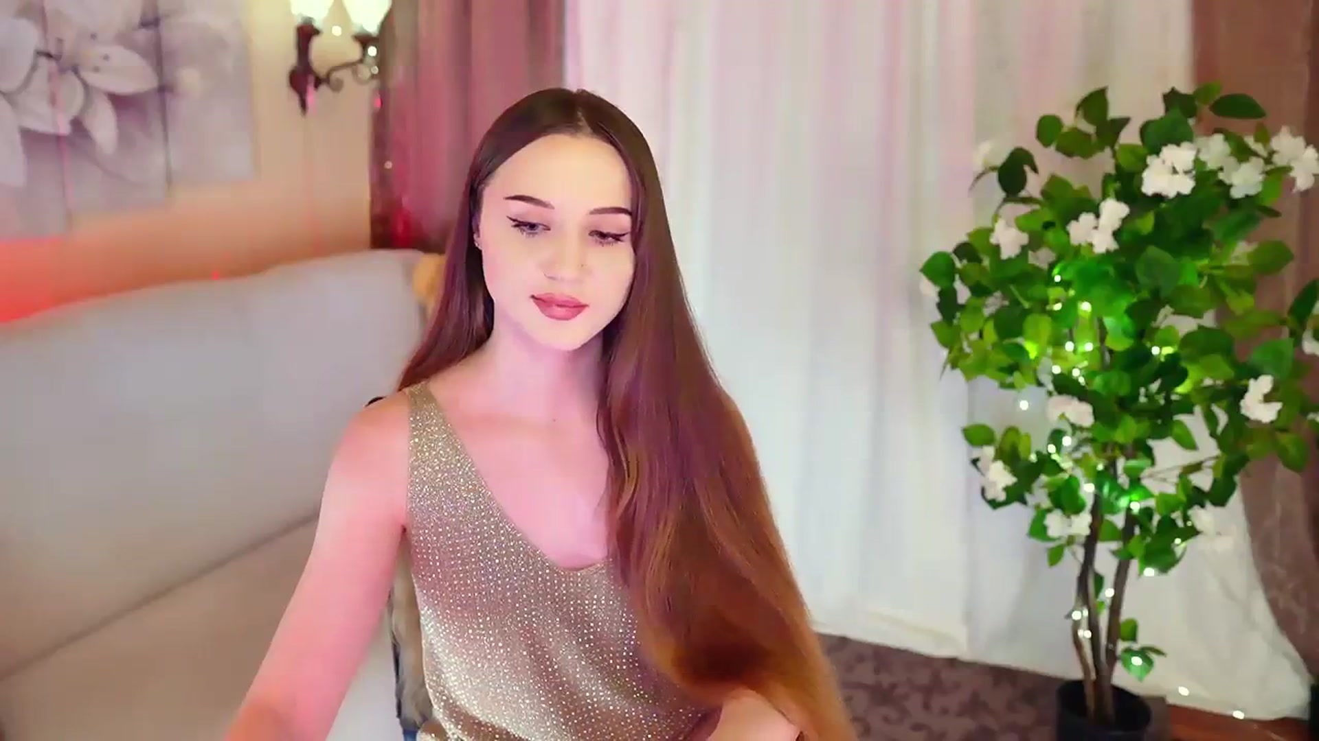 Gallery image thumbnail from Innocent_Soul's myfreecams stream on, 11/23/2023, 16:15 image 10 of 20