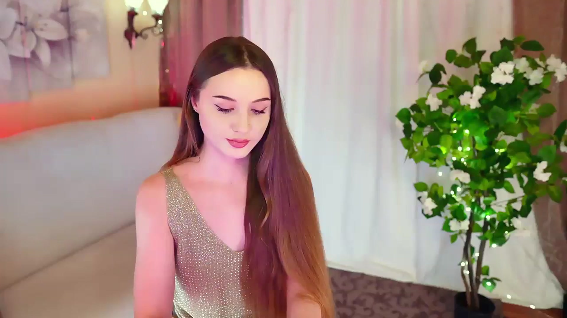 Gallery image thumbnail from Innocent_Soul's myfreecams stream on, 11/23/2023, 16:40 image 11 of 20
