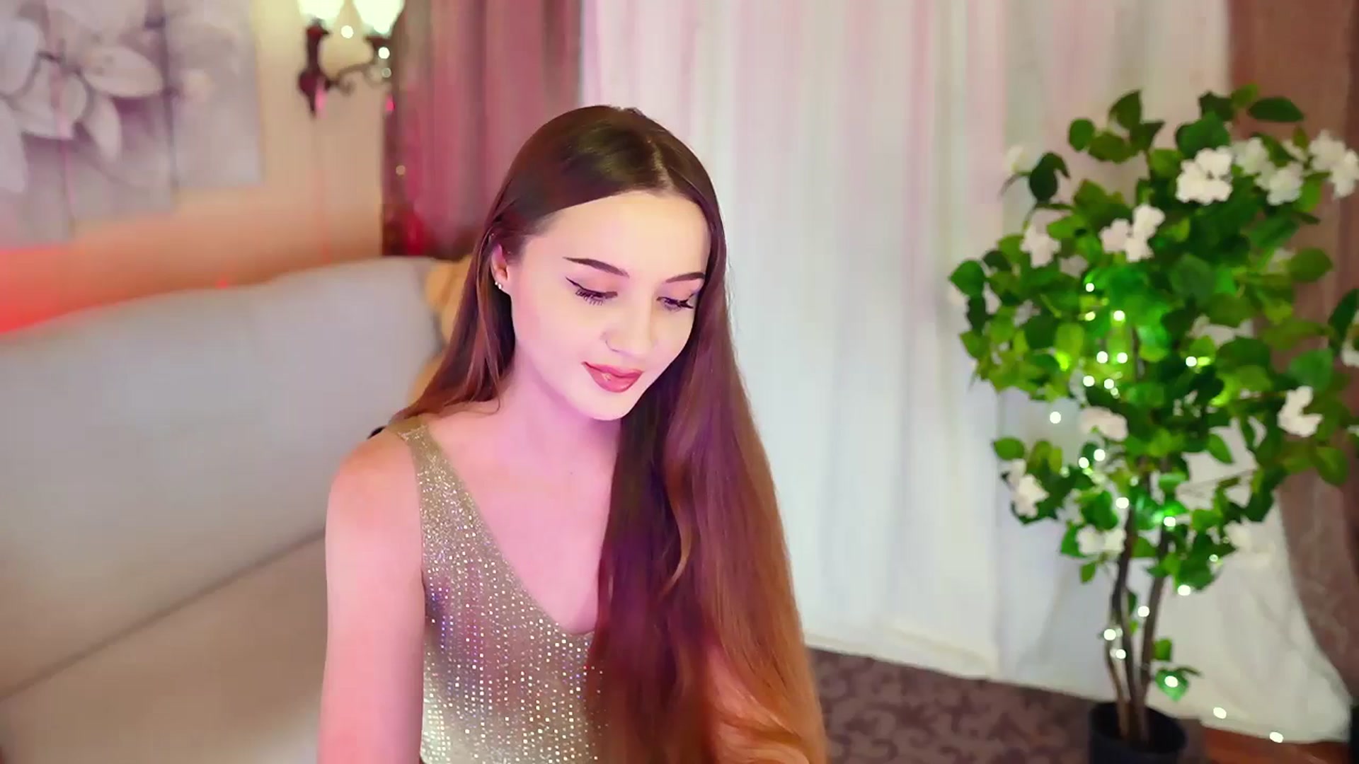 Gallery image thumbnail from Innocent_Soul's myfreecams stream on, 11/23/2023, 16:40 image 7 of 20