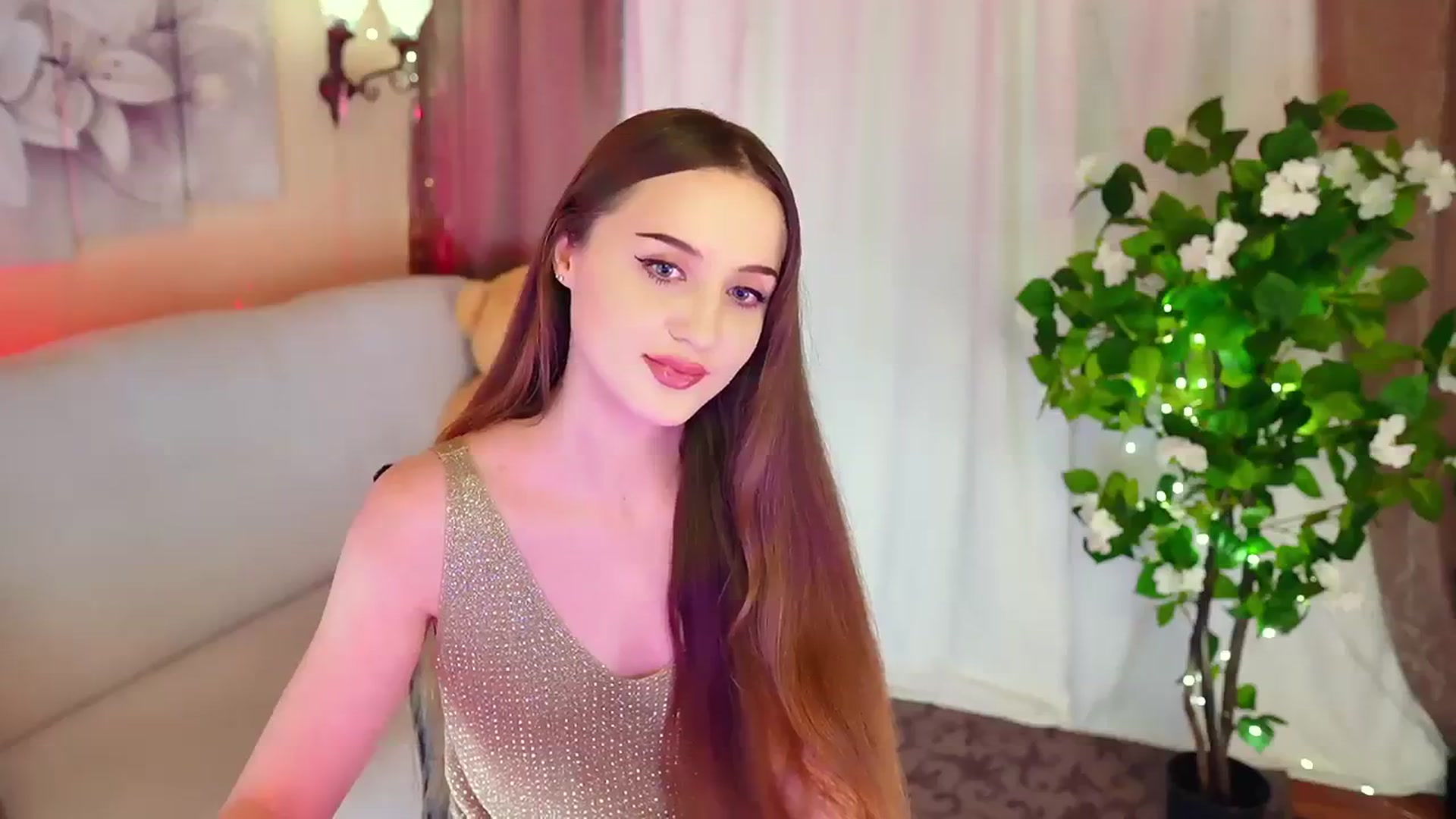 Gallery image thumbnail from Innocent_Soul's myfreecams stream on, 11/23/2023, 16:40 image 4 of 20