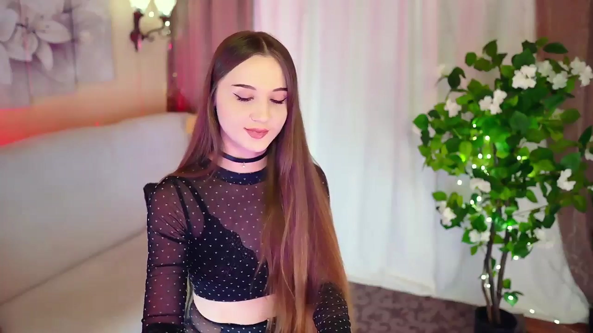 Gallery image thumbnail from Innocent_Soul's myfreecams stream on, 11/24/2023, 14:53 image 10 of 20