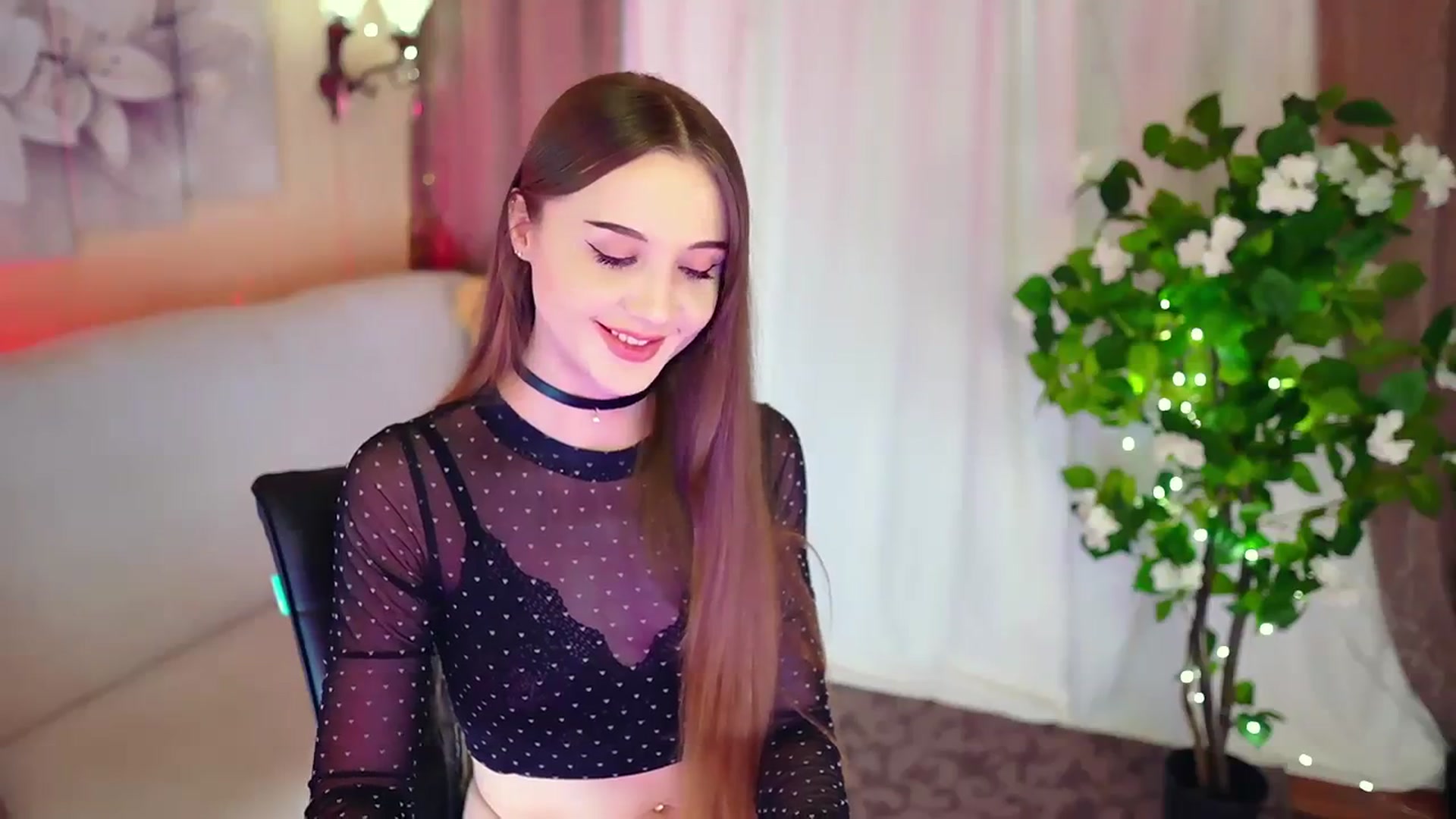 Gallery image thumbnail from Innocent_Soul's myfreecams stream on, 11/24/2023, 18:06 image 20 of 20