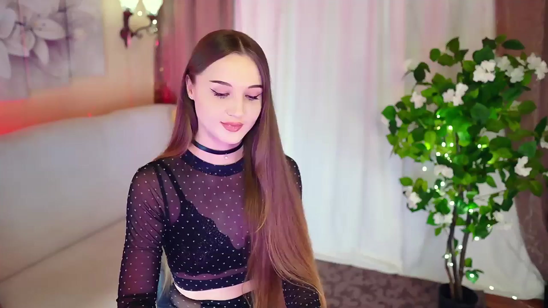 Gallery image thumbnail from Innocent_Soul's myfreecams stream on, 11/24/2023, 18:06 image 2 of 20