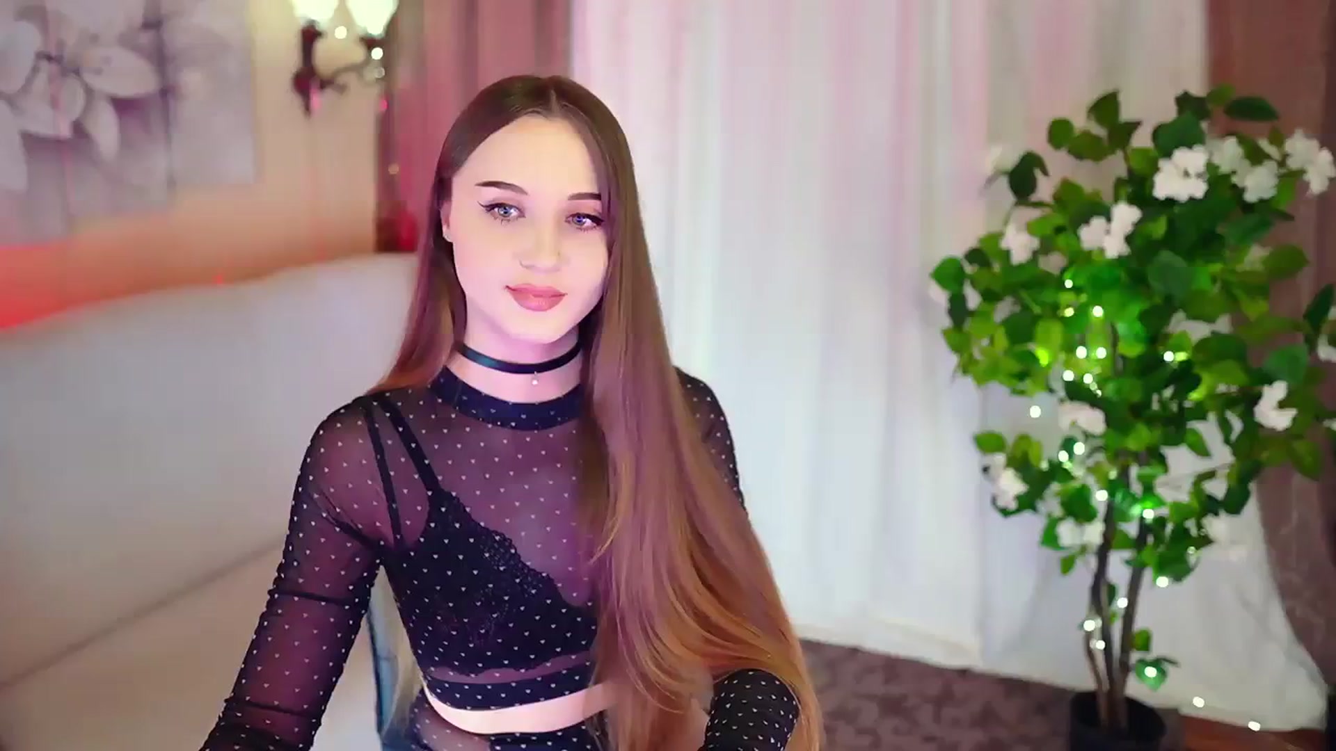 Gallery image thumbnail from Innocent_Soul's myfreecams stream on, 11/24/2023, 18:06 image 3 of 20