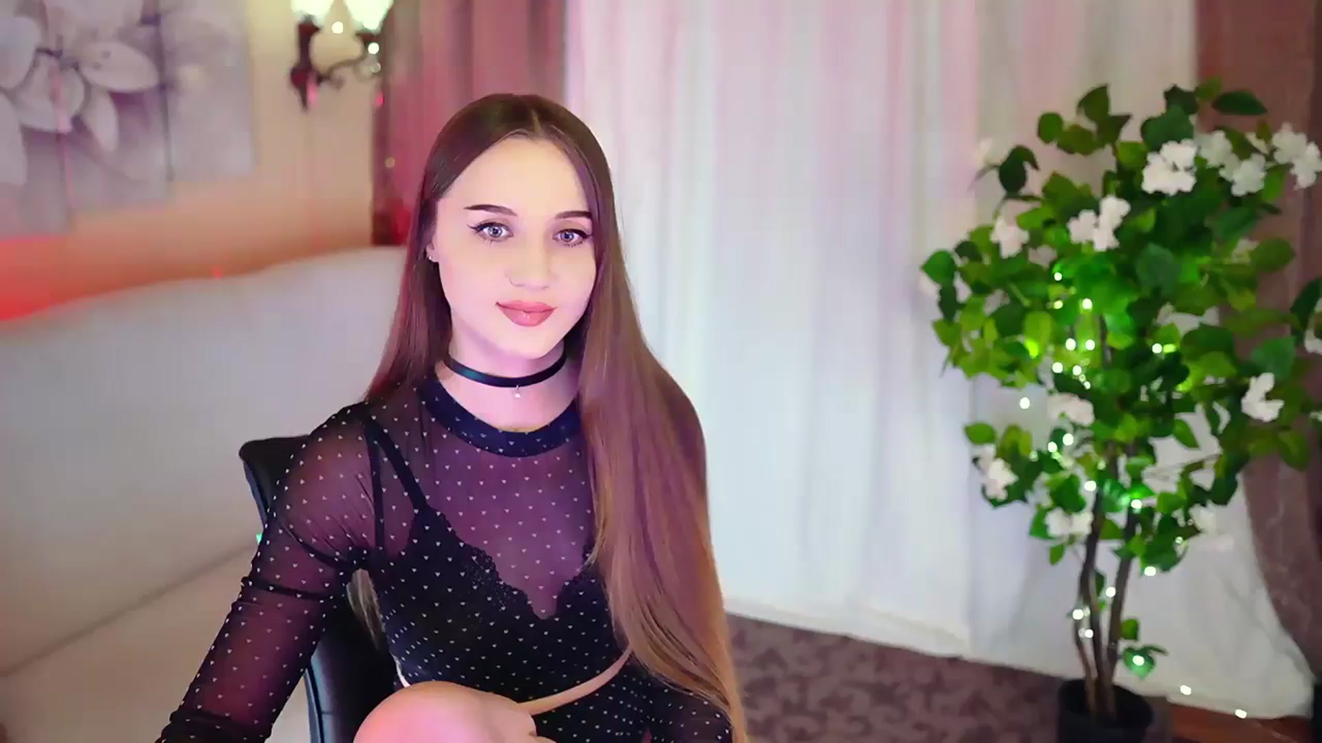 Gallery image thumbnail from Innocent_Soul's myfreecams stream on, 11/24/2023, 20:06 image 2 of 20