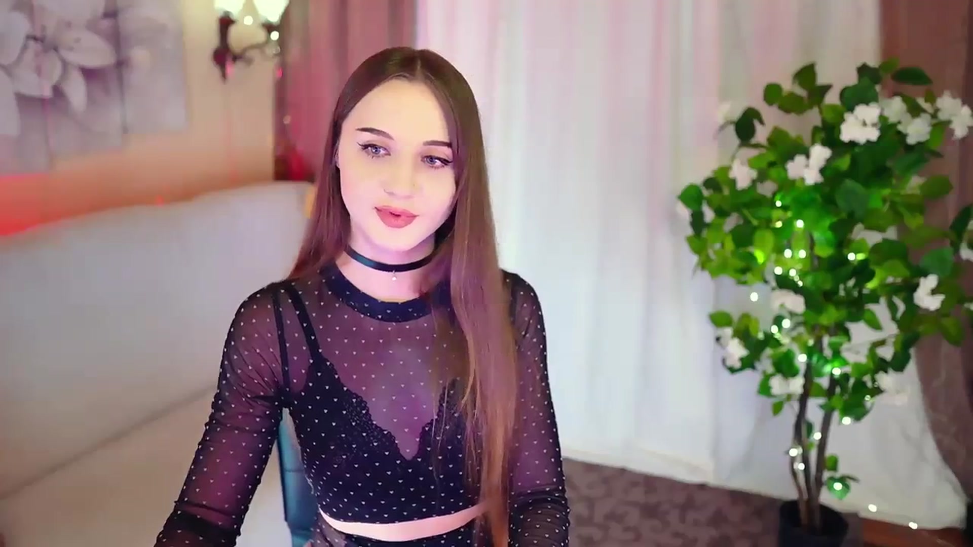Gallery image thumbnail from Innocent_Soul's myfreecams stream on, 11/24/2023, 20:06 image 8 of 20
