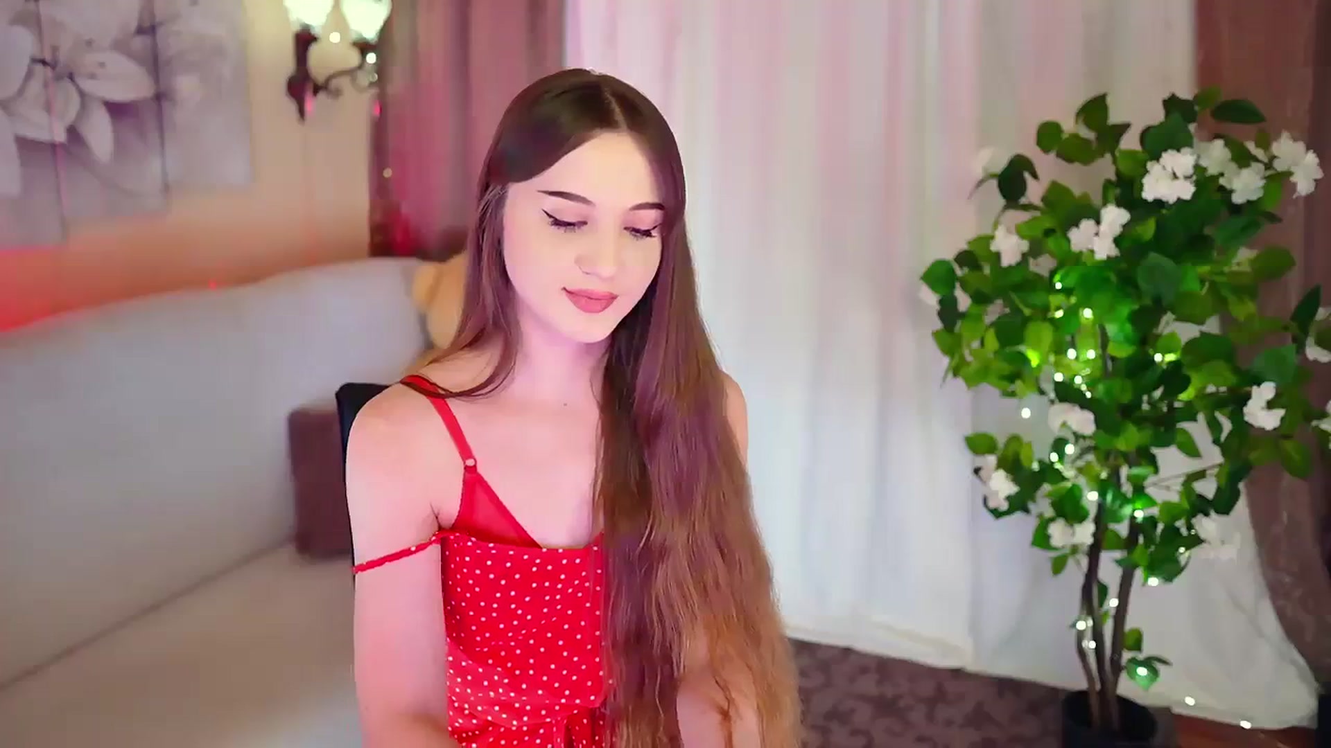 Gallery image thumbnail from Innocent_Soul's myfreecams stream on, 11/25/2023, 15:00 image 9 of 20