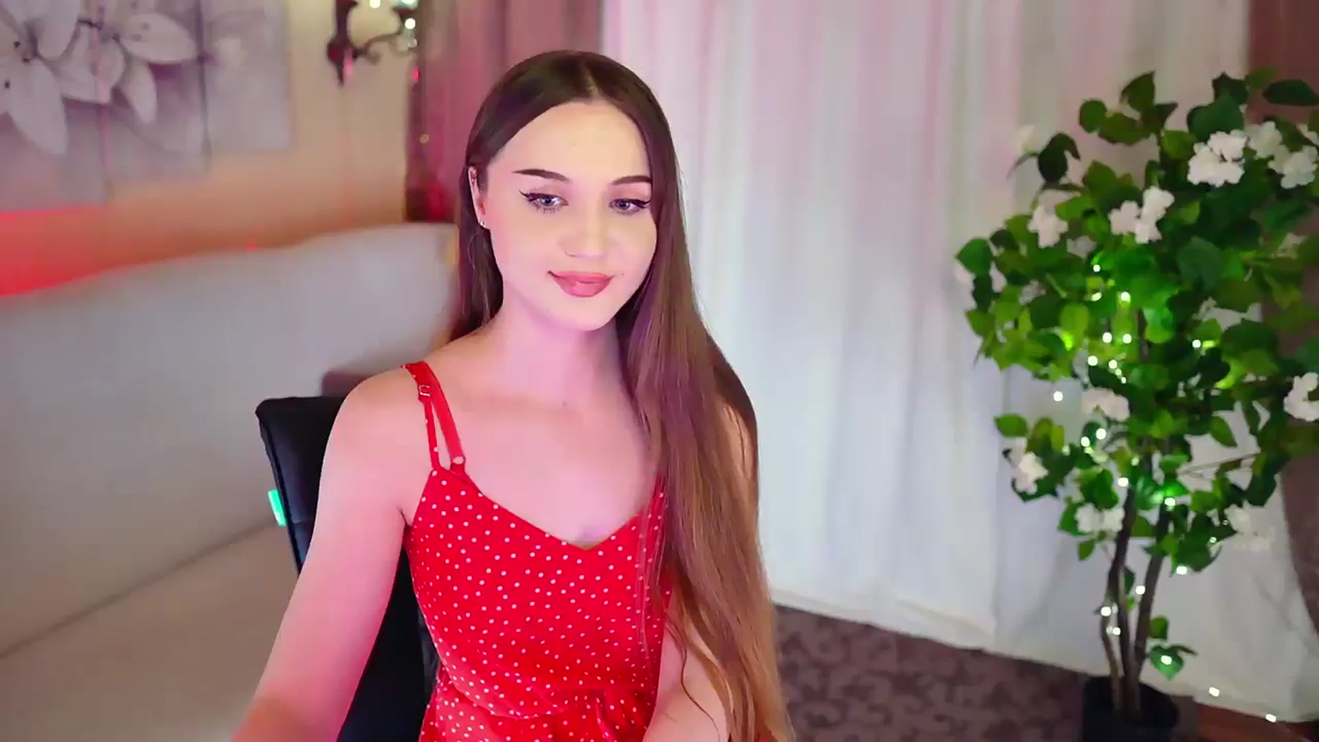 Gallery image thumbnail from Innocent_Soul's myfreecams stream on, 11/25/2023, 19:05 image 20 of 20