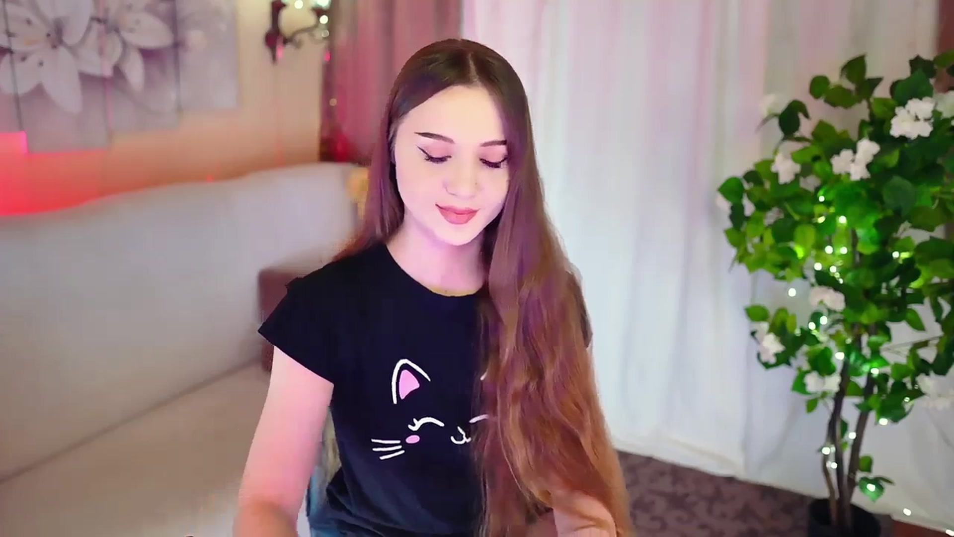 Gallery image thumbnail from Innocent_Soul's myfreecams stream on, 11/26/2023, 13:43 image 12 of 20