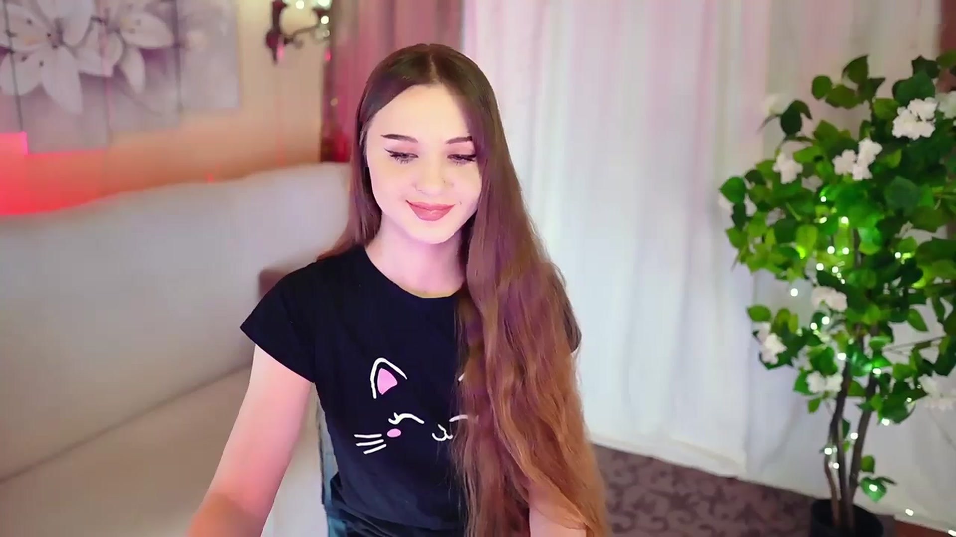 Gallery image thumbnail from Innocent_Soul's myfreecams stream on, 11/26/2023, 13:43 image 11 of 20