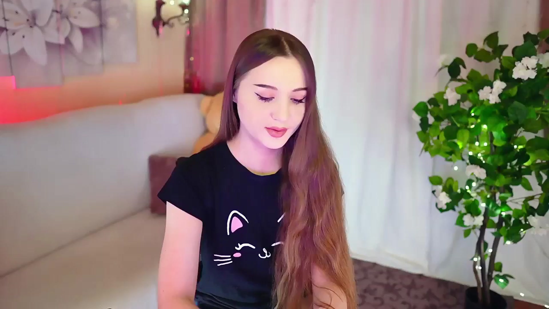 Gallery image thumbnail from Innocent_Soul's myfreecams stream on, 11/26/2023, 13:43 image 4 of 20