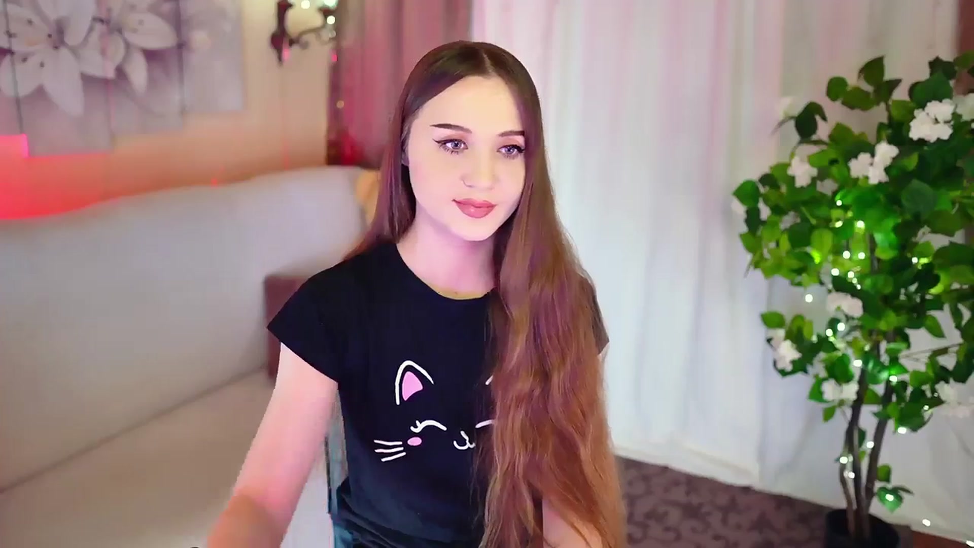 Gallery image thumbnail from Innocent_Soul's myfreecams stream on, 11/26/2023, 13:43 image 8 of 20
