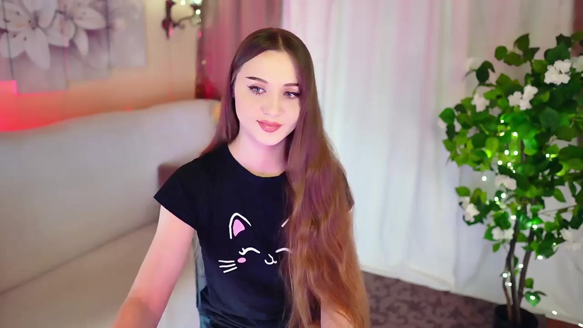 Gallery image thumbnail from Innocent_Soul's myfreecams stream on, 11/26/2023, 13:43 image 7 of 20