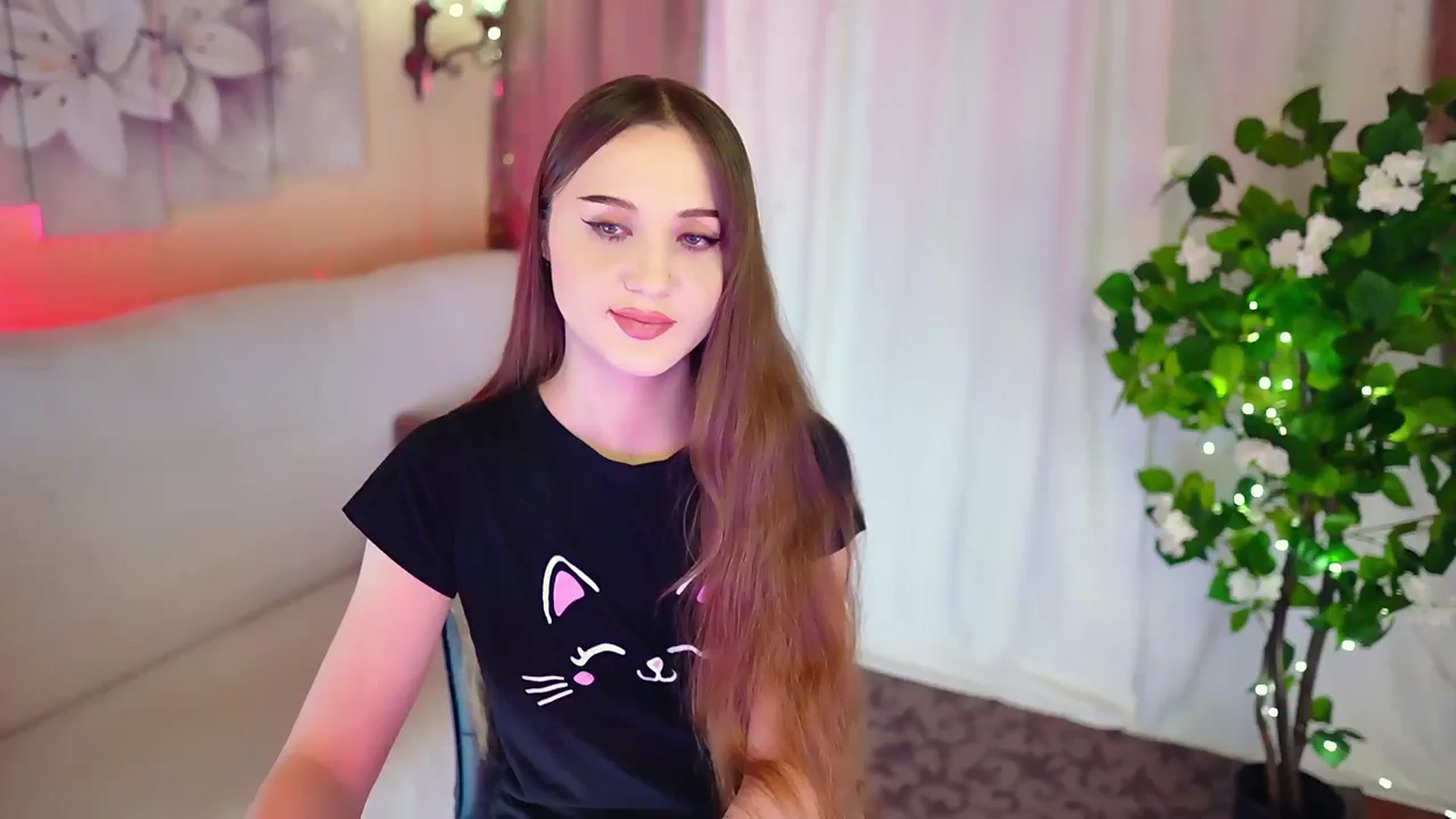 Gallery image thumbnail from Innocent_Soul's myfreecams stream on, 11/26/2023, 15:04 image 19 of 20
