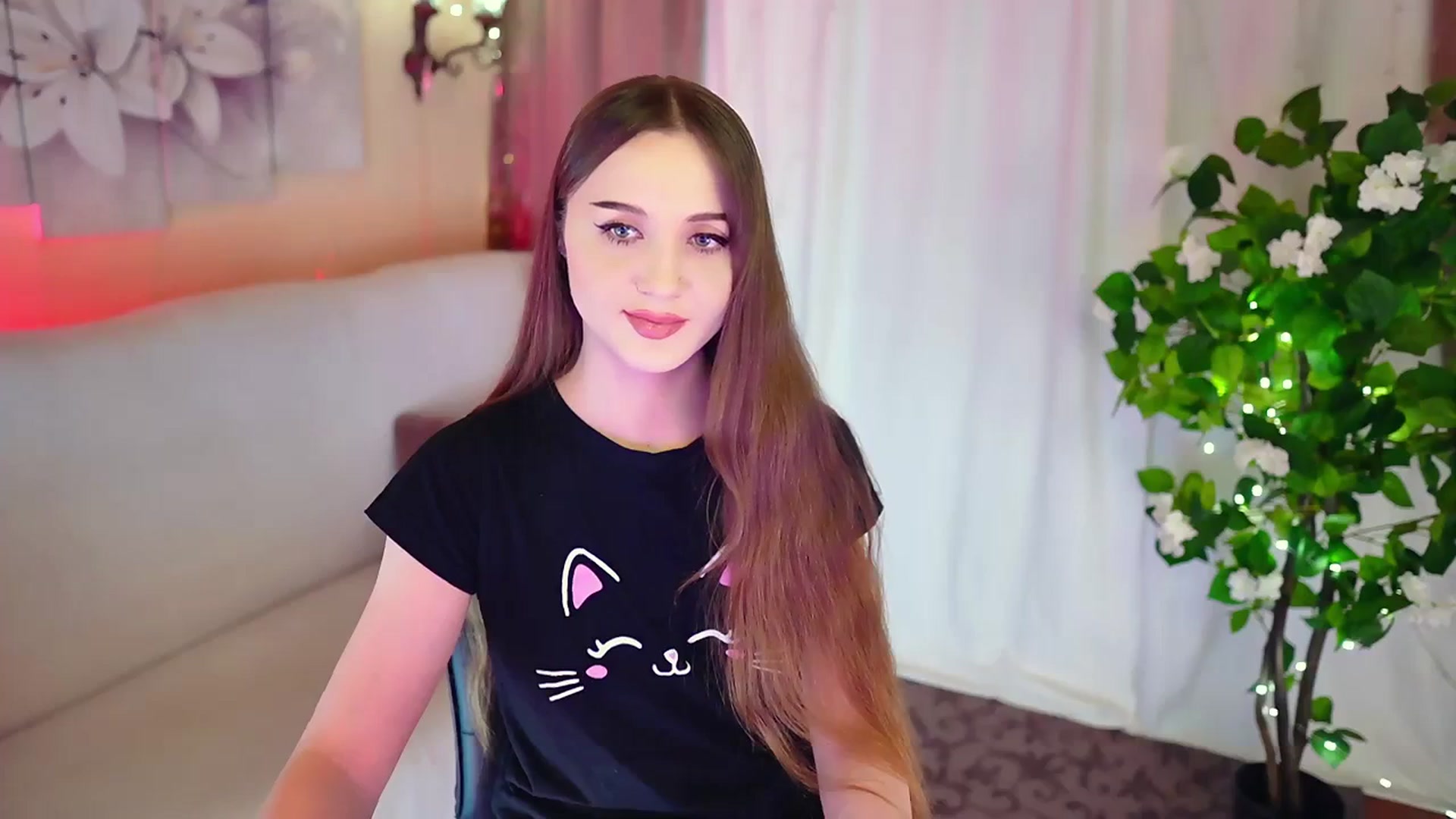 Gallery image thumbnail from Innocent_Soul's myfreecams stream on, 11/26/2023, 15:04 image 14 of 20